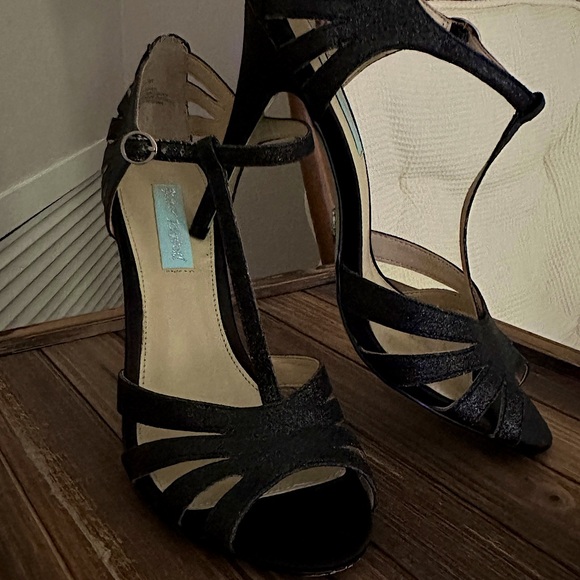Betsey Johnson Dressy Heels - Picture 3 of 8